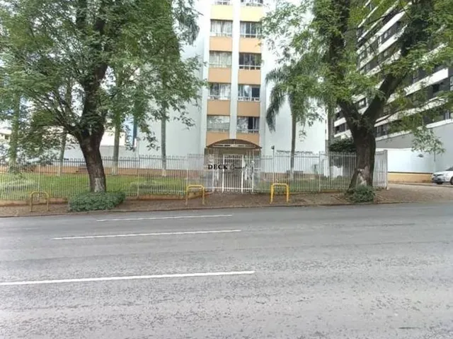 Imagem 4: Apartamento de 2 Dormitórios em Condomínio com Piscina, Semi-Mobiliado no Água Verde