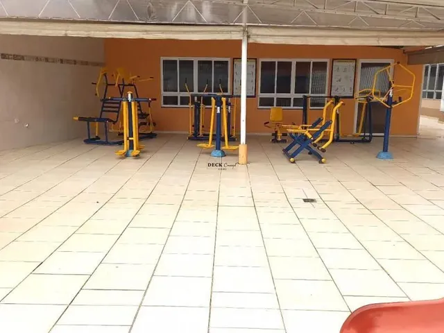 Imagem 7: Apartamento de 2 Dormitórios em Condomínio com Piscina, Semi-Mobiliado no Água Verde