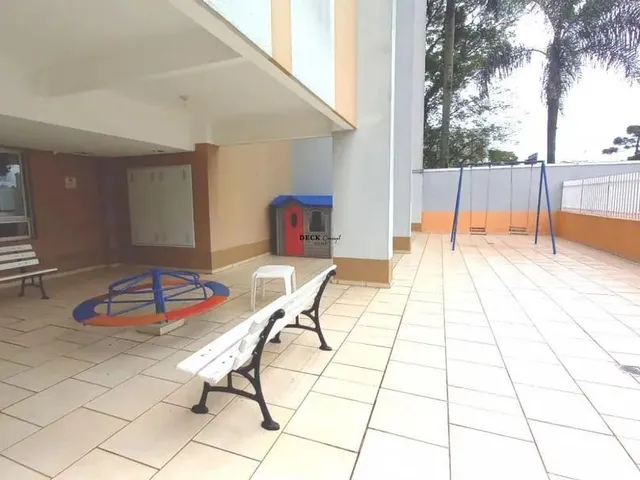 Imagem 12: Apartamento de 2 Dormitórios em Condomínio com Piscina, Semi-Mobiliado no Água Verde