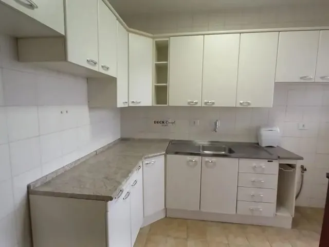 Imagem 13: Apartamento de 2 Dormitórios em Condomínio com Piscina, Semi-Mobiliado no Água Verde