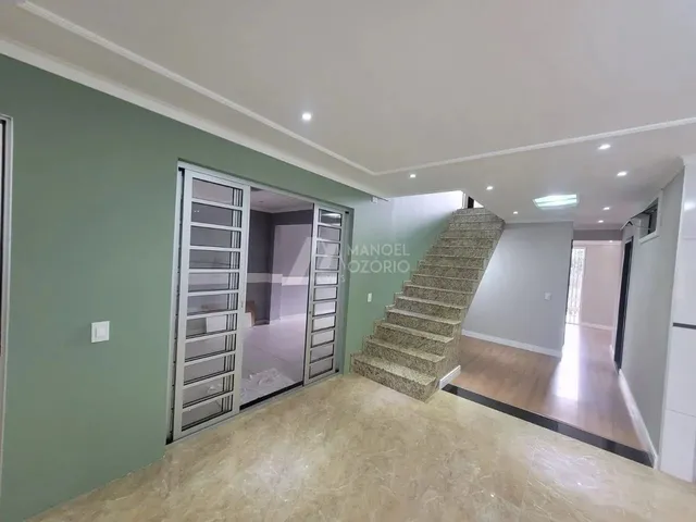 Imagem 9: Sobrado para Alugar em Costeira Araucária com 4 Quartos e Suíte