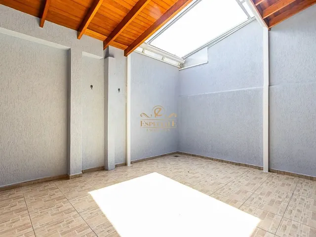 Imagem 2: Sobrado Triplex para Locação em Condomínio Fechado | 4 Dormitórios Suítes
