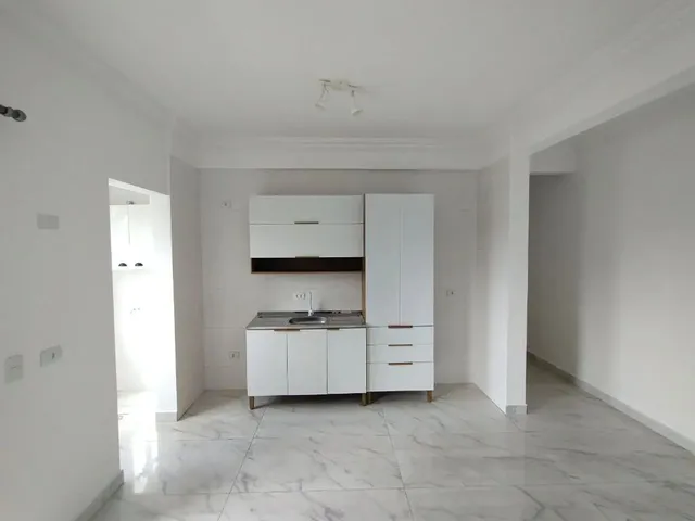 Imagem 14: Apartamento com Suíte, Sacada com Churrasqueira e Garagem Coberta para Alugar Próximo