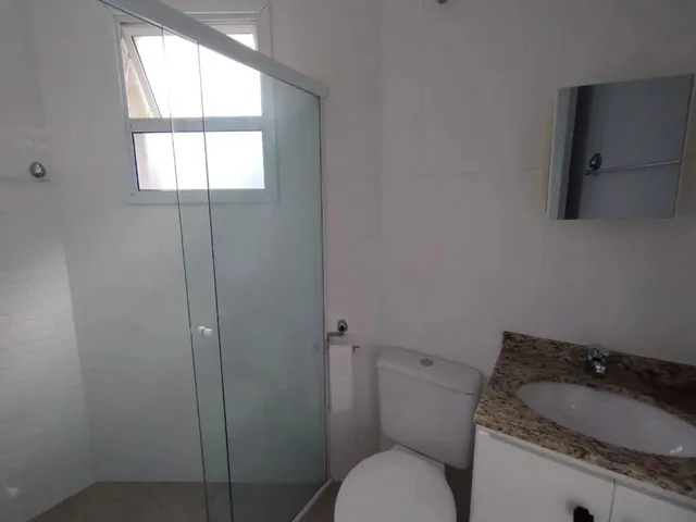 Imagem 3: Apartamento com Suíte, Sacada com Churrasqueira e Garagem Coberta para Alugar Próximo