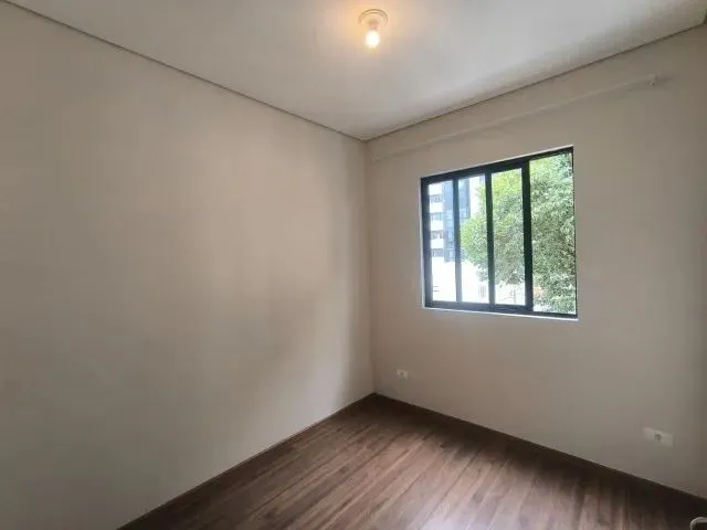 Imagem 2: Apartamento Semimobiliado no Centro de São José dos Pinhais com Execelente