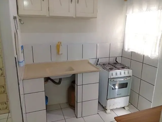 Imagem 2: Quitinete Mobiliada Individual Próx. Terminal Pinheirinho, Apenas Masculino