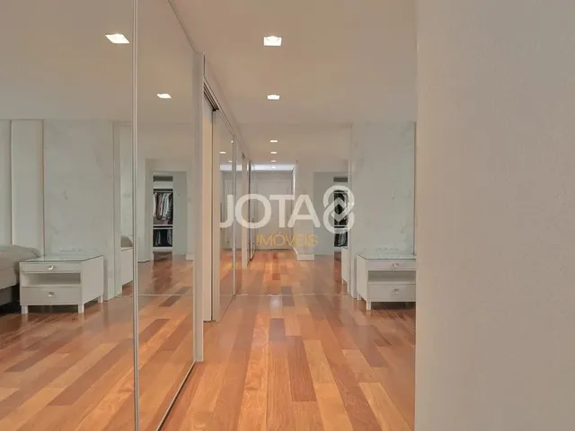 Imagem 16: Elegante Apartamento Mobiliado no Cabral Elegante Apartamento Mobiliado no Cabral
