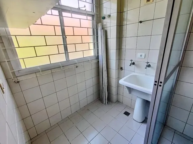 Imagem 2: Apartamento com 3 Quartos para Alugar por R$ 1800.00, 60.18 M2 - Uberaba - Curitiba/Pr
