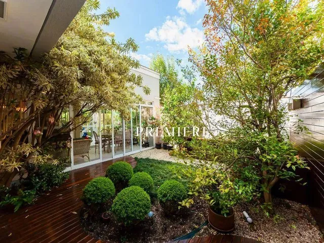 Imagem 2: Casa com 4 Dormitórios para Alugar, 300 M² - Campo Comprido - Experimente o Atendimento