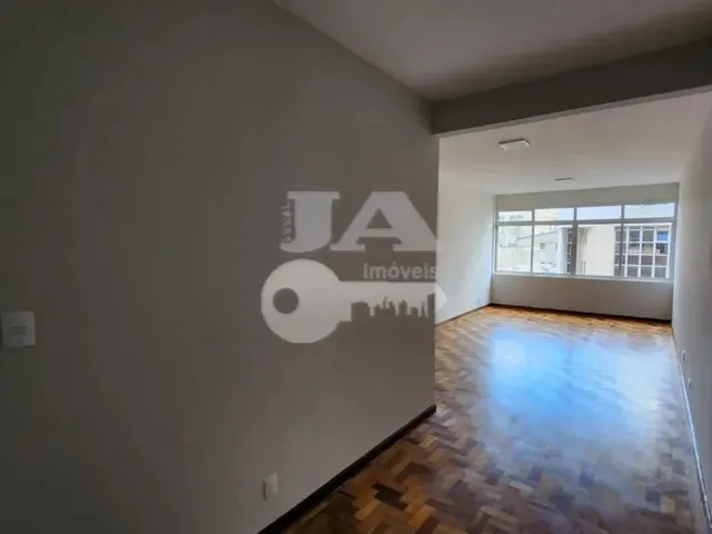 Imagem 5: Apartamento com 3 Quartos para Alugar por R$ 2700.00, 125.00 M2 - Centro - Curitiba/Pr