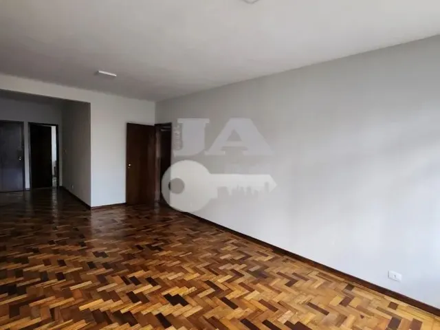 Imagem 8: Apartamento com 3 Quartos para Alugar por R$ 2700.00, 125.00 M2 - Centro - Curitiba/Pr