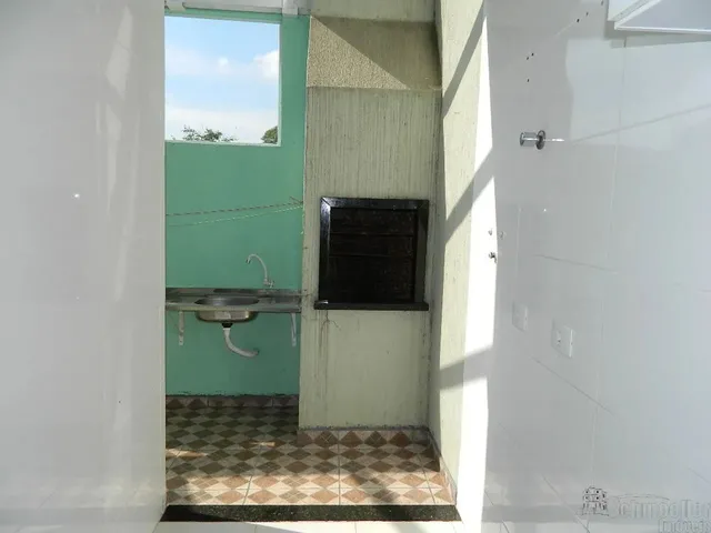 Imagem 3: Sobrado Triplex em Condomínio para Alugar no Hauer / Boqueirão
