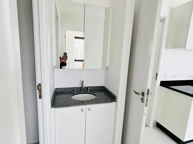 Imagem 16: Apartamento Novo Semi Mobiliado com Sacada e 2 Quartos no Centro
