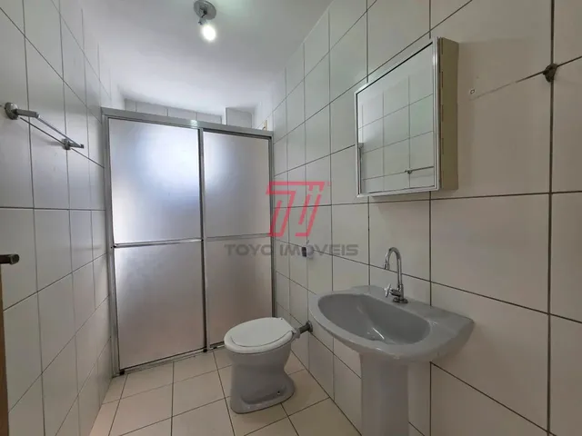 Imagem 2: Apartamento com 3 Dormitórios para Alugar com 75,00M² no Ed. Itacolomi, Bairro Portão