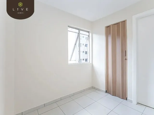 Imagem 3: Studio Ensolarado, Semi Mobiliado e com Vaga de Garagem para Locação no Bigorrilho