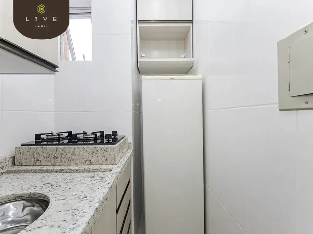 Imagem 4: Studio Ensolarado, Semi Mobiliado e com Vaga de Garagem para Locação no Bigorrilho
