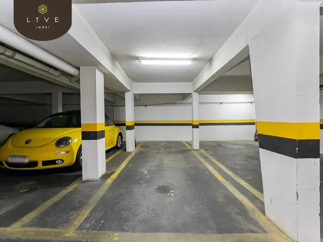 Imagem 13: Studio Ensolarado, Semi Mobiliado e com Vaga de Garagem para Locação no Bigorrilho