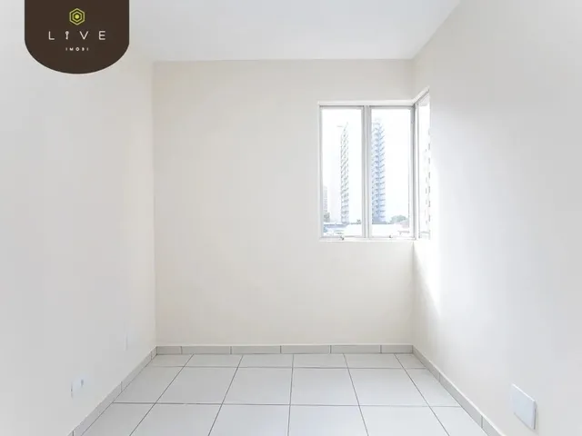 Imagem 15: Studio Ensolarado, Semi Mobiliado e com Vaga de Garagem para Locação no Bigorrilho