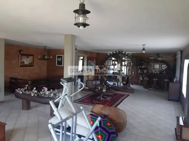 Imagem: Casa com 3 Dormitórios, 450 M², Aluguel