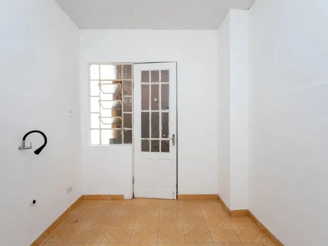 Imagem 5: Apartamento com 2 Quartos para Alugar por R$ 1800.00, 50.00 M2 - Centro - Curitiba/Pr