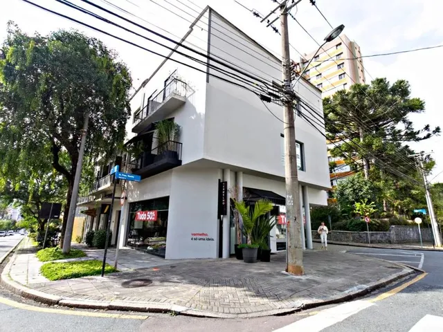 Imagem 3: Apartamento com 2 Quartos para Alugar por R$ 1800.00, 50.00 M2 - Centro - Curitiba/Pr
