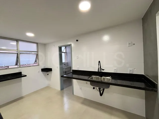 Imagem 5: Apartamento de 3 quartos à venda no Ed. Saint James, com 130m², em Icaraí, Niterói/RJ