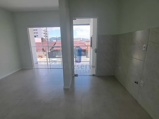 Imagem: Apartamento Novo com Sacada no Cordeiros