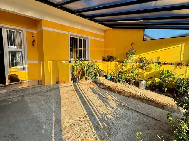 Imagem: Casa à venda no bairro Nova Cachoeirinha