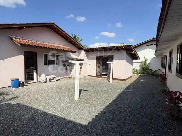 Imagem: Casa à venda no bairro Planalto - Brusque/SC