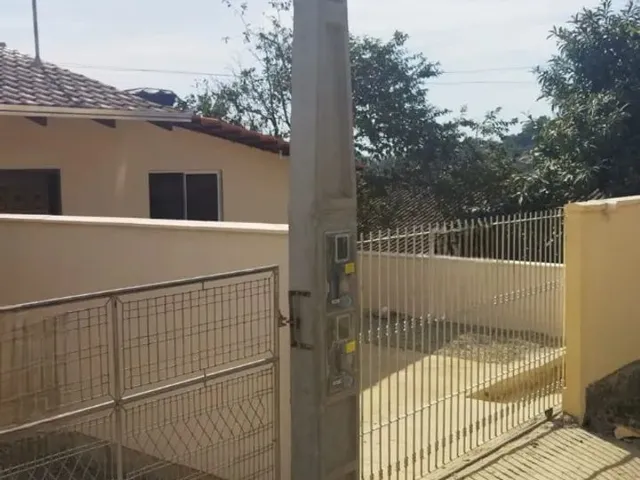 Imagem 4: Casa de Esquina Escriturada e Quitada - Bairro Petrópolis, Rua Alfenas