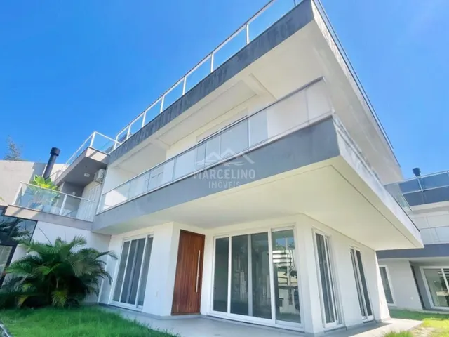 Imagem 1: Casa Alto Padrão - MORRINHOS - GAROPABA