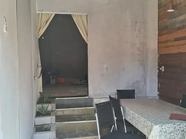 Imagem 2: Imóvel para Aluguel Possui 340 Metros Quadrados com 3 Quartos em Vila Irany - Goiânia