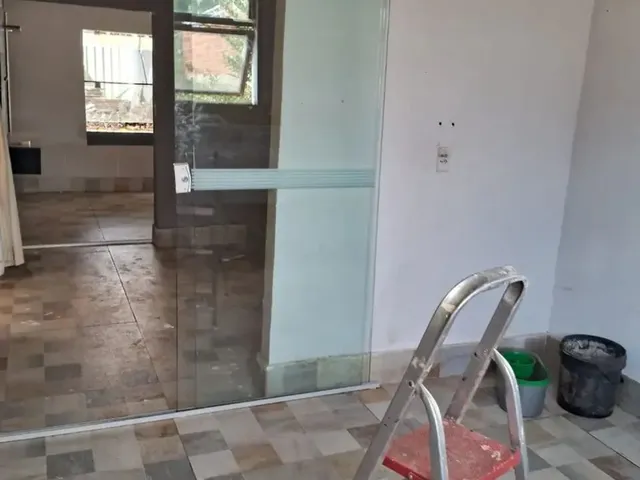 Imagem 3: Imóvel para Aluguel Possui 340 Metros Quadrados com 3 Quartos em Vila Irany - Goiânia