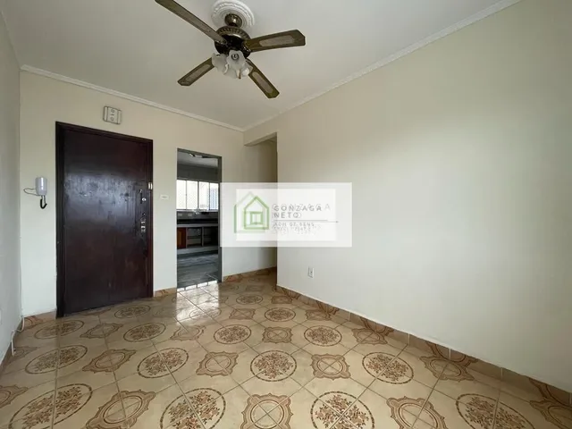 Imagem: O apartamento possui 3 Dormitórios, 1 Banheiro, 70m² de