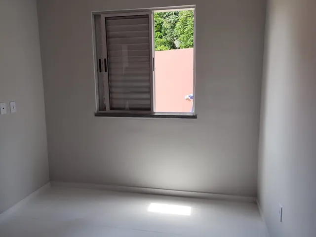 Imagem: O apartamento possui 3 Dormitórios, 1 Suíte, 1 Banheiro,