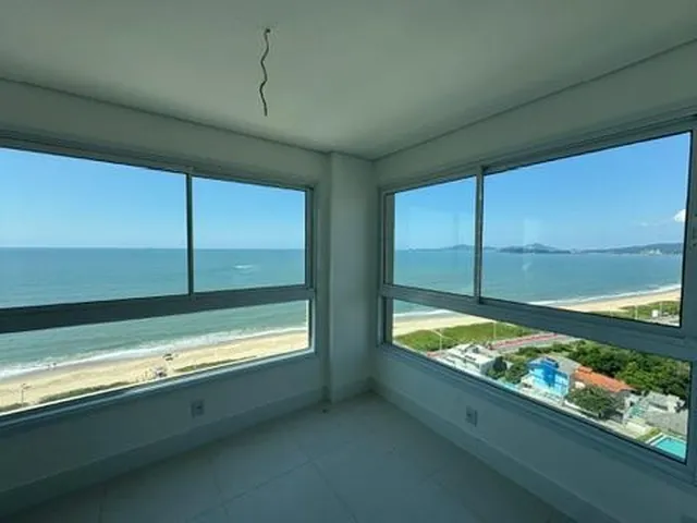 Imagem 13: Apartamento de Luxo à Venda em Balneário Piçarras-SC, Bairro Itacolomi: 4 Quartos, 1