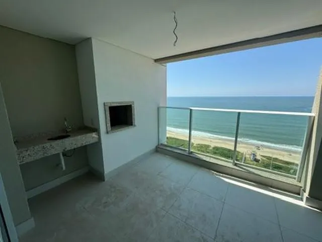 Imagem 7: Apartamento de Luxo à Venda em Balneário Piçarras-SC, Bairro Itacolomi: 4 Quartos, 1