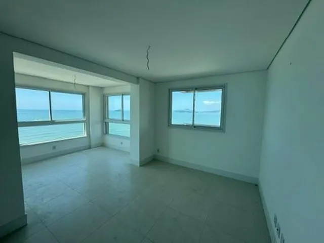 Imagem 9: Apartamento de Luxo à Venda em Balneário Piçarras-SC, Bairro Itacolomi: 4 Quartos, 1