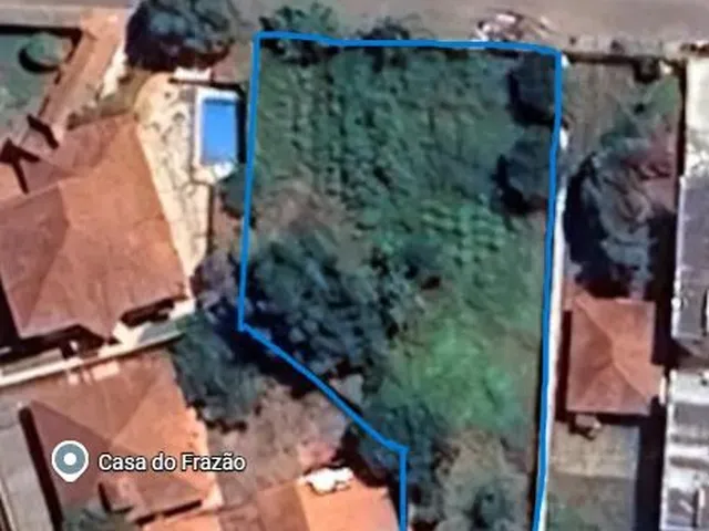 Imagem: O terreno possui 1.111m² de Área e está localizado em
