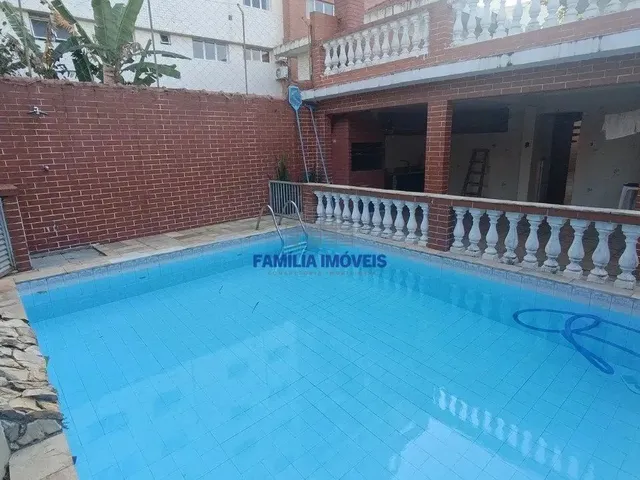 Imagem: Sobrado À Venda 3 Quartos 1 Suíte Piscina
