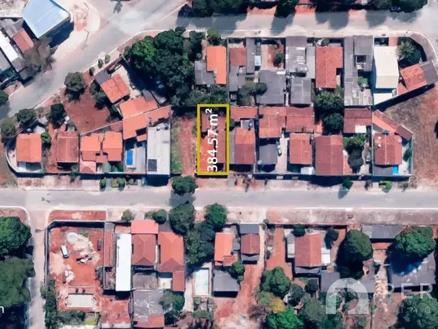 Imagem: O terreno possui 384m² de Área e está localizado em