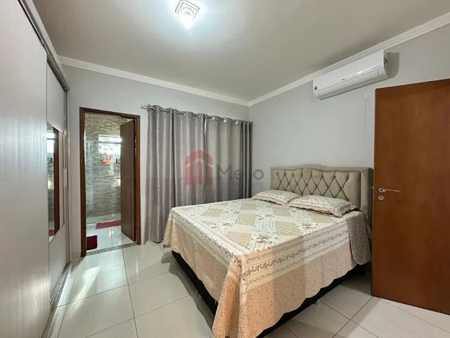 Imagem 5: Imperdível oportunidade de adquirir uma casa de alto padrão em Umuarama-PR, Jardim