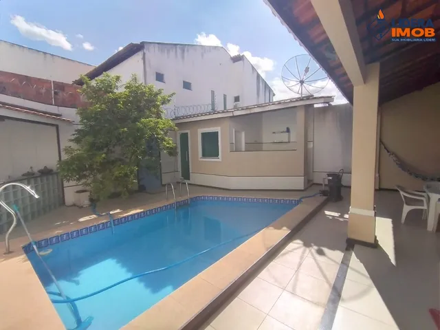 Imagem 1: Casa Duplex na Mangabeira, 4 Quartos, 2 Suítes, Closet, Piscina, Quiosque, para Venda