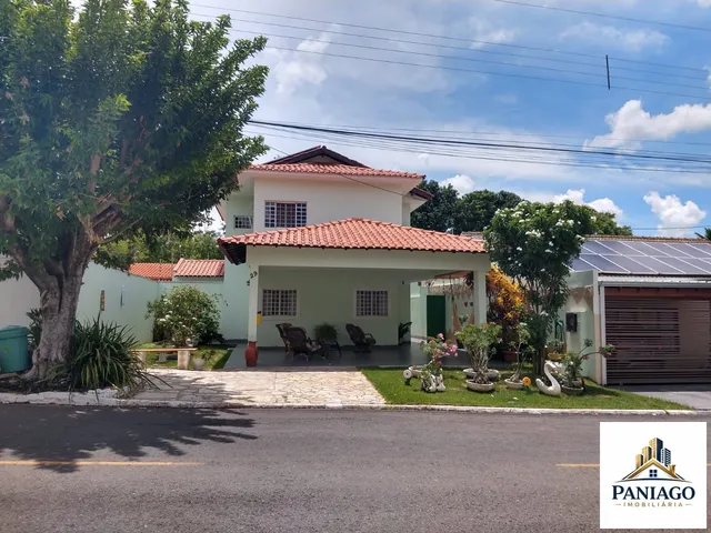 Imagem: A casa em condomínio possui 4 Dormitórios, 4 Suítes, 2