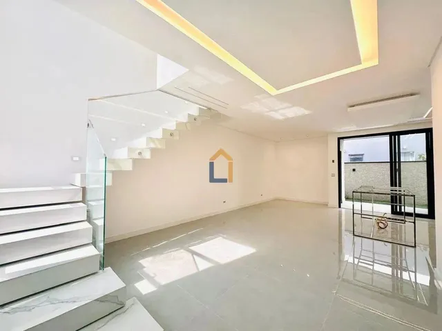 Imagem 2: Sobrado com 146M² no Bairro Umbara