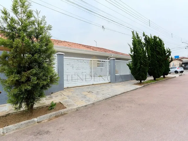 Imagem 2: Casa Térrea de Esquina com 3 Quartos Sendo 1 Suíte À Venda, 160 M2, Sítio Cercado
