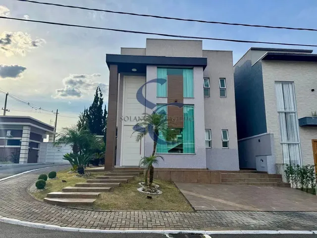 Imagem: Sobrado com 4 Quartos em Condomínio no