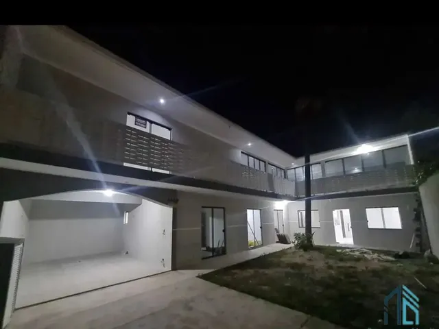 Imagem: Permuta) Casa a Venda 04 Quartos C/Suítes