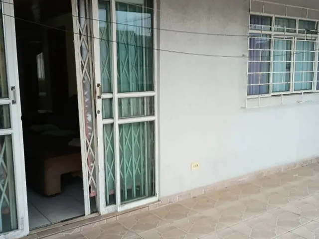 Imagem: Sobrado no Sitio Cercado com 4 Quartos