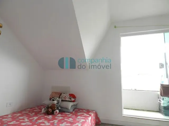 Imagem 3: Sobrado com 4 Quartos no Sitio Cercado